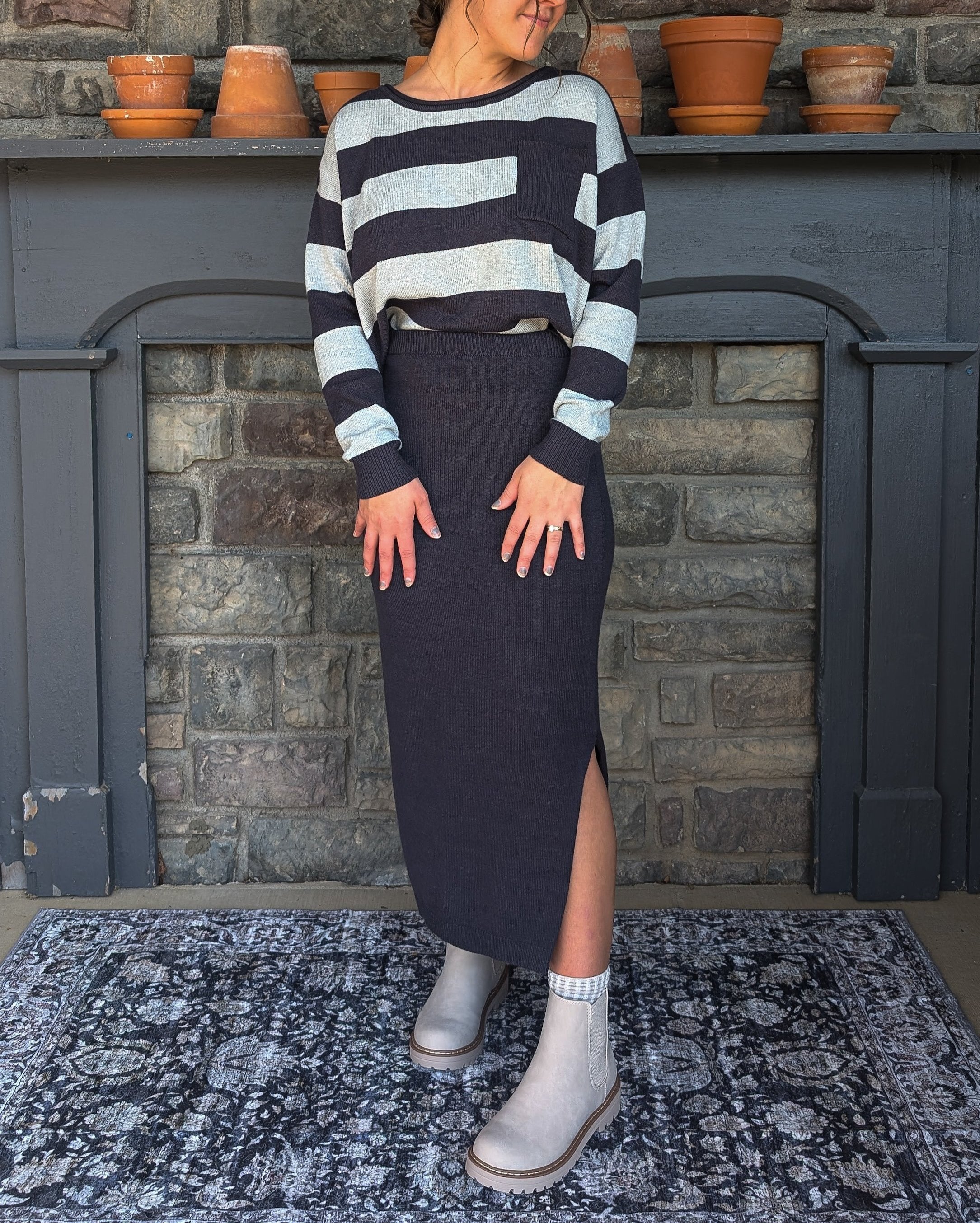 'Suzanne' Midi Sweater Skirt in Charcoal
