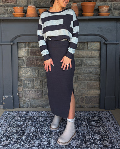 Suzanne Midi Sweater Skirt in Charcoal