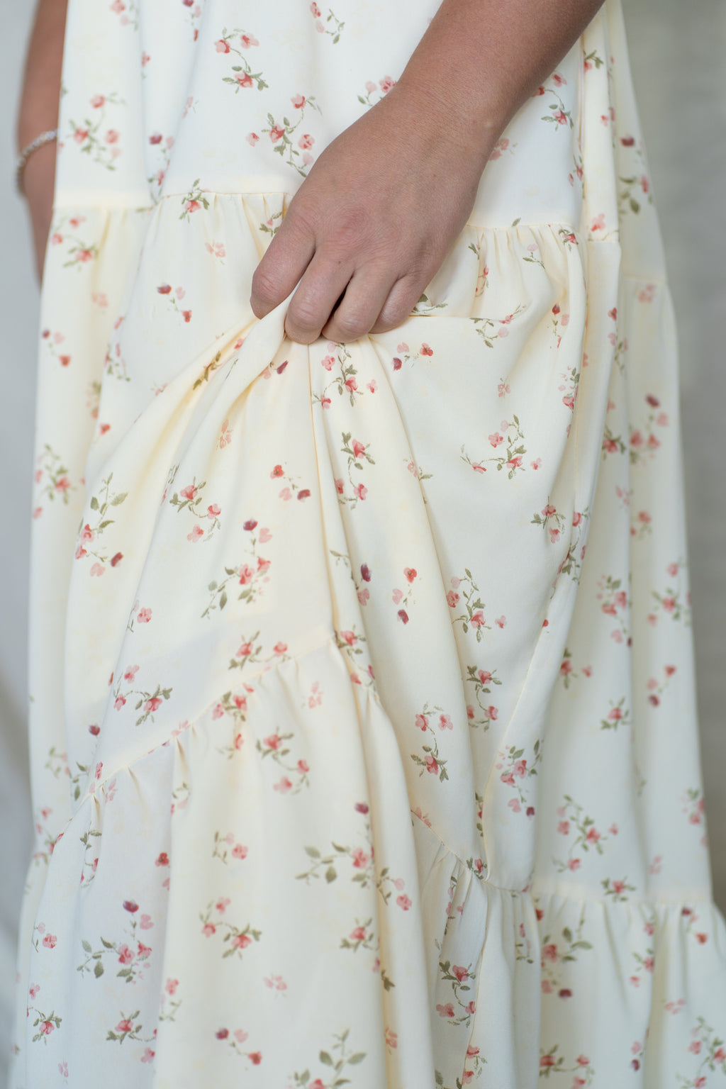 'Everly' Floral Maxi Dress in Soft Yellow