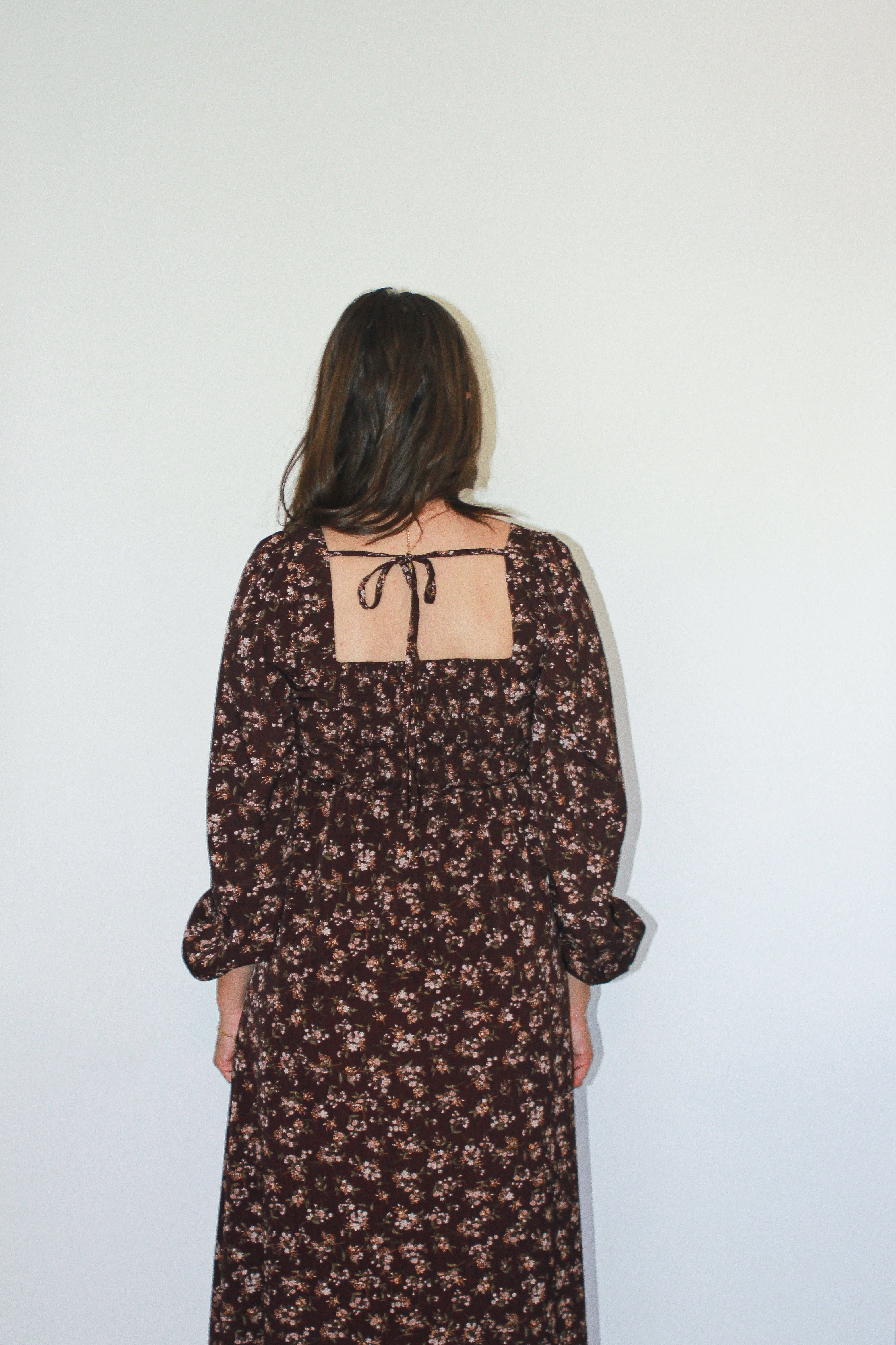 'Rosalie' Square Neck Midi Dress in Dark Burgundy