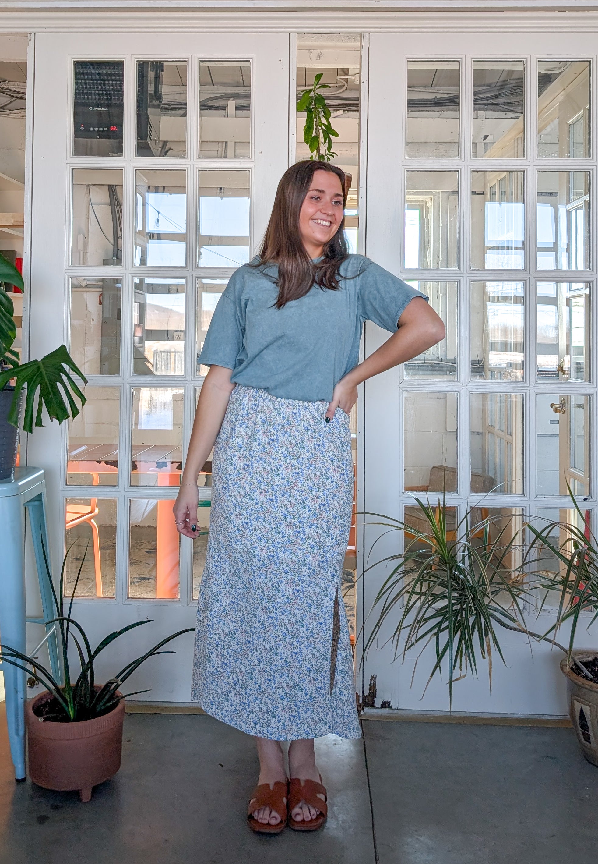 'Kirsten' Floral Midi Skirt in Cream