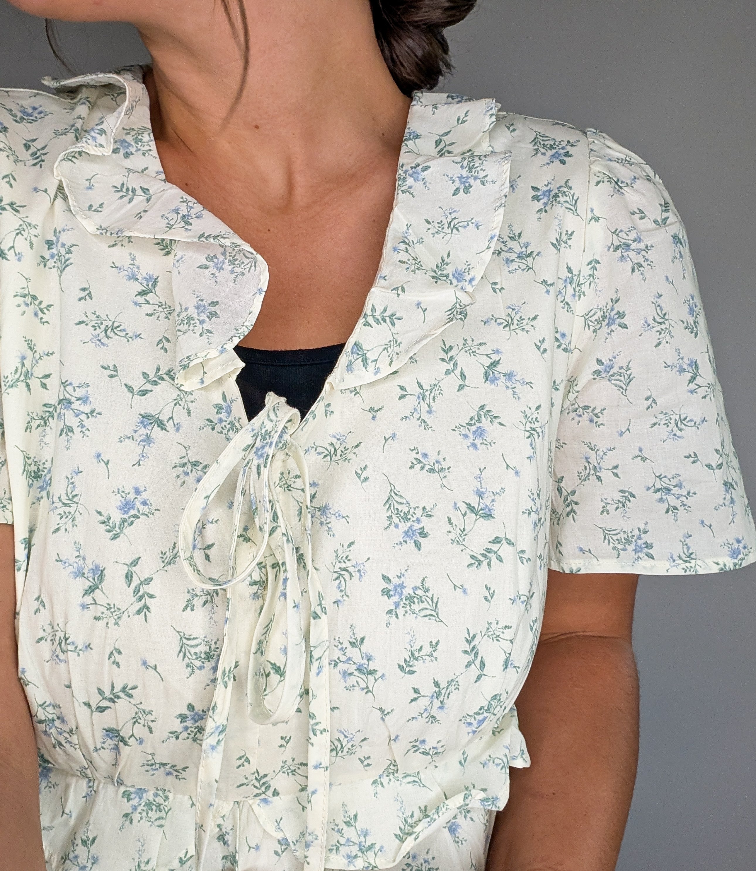 'Violet' Floral Top in Cream