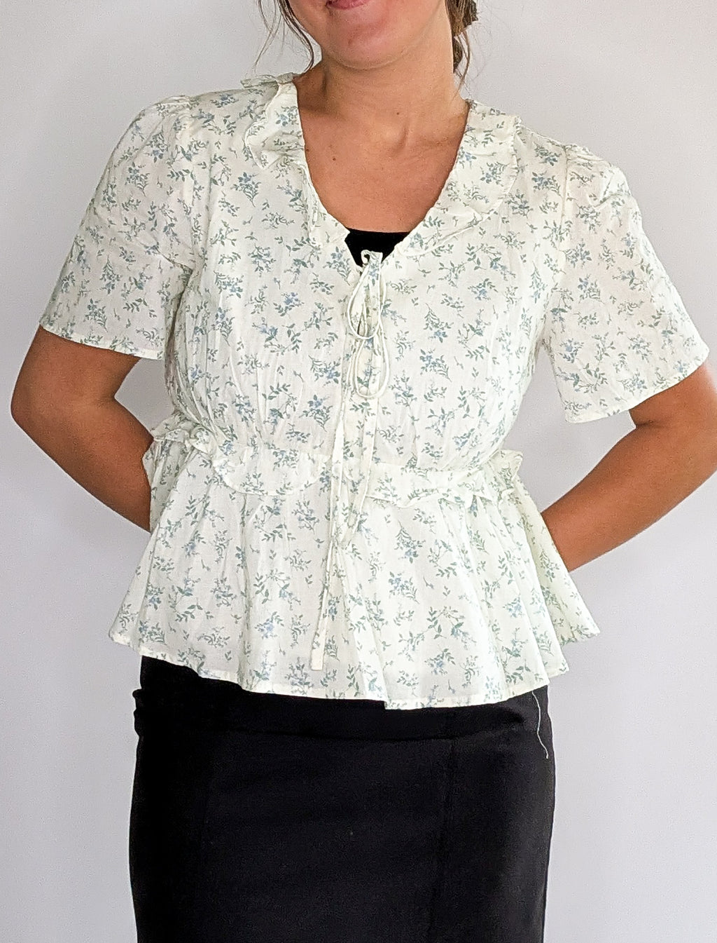'Violet' Floral Top in Cream
