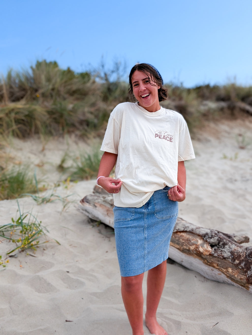 He Gives Peace Graphic Tee in Tan