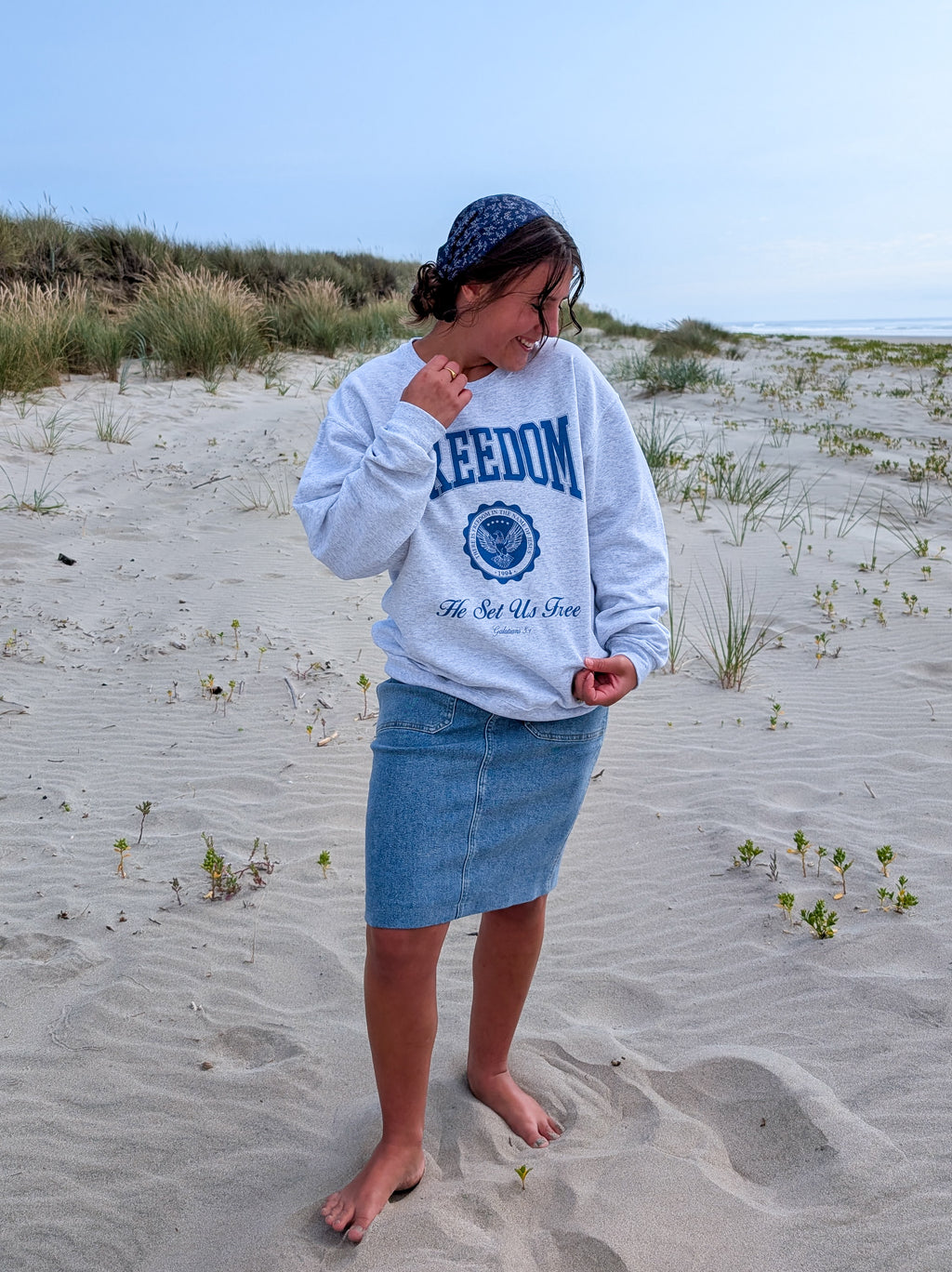 Freedom Pullover in Soft Grey