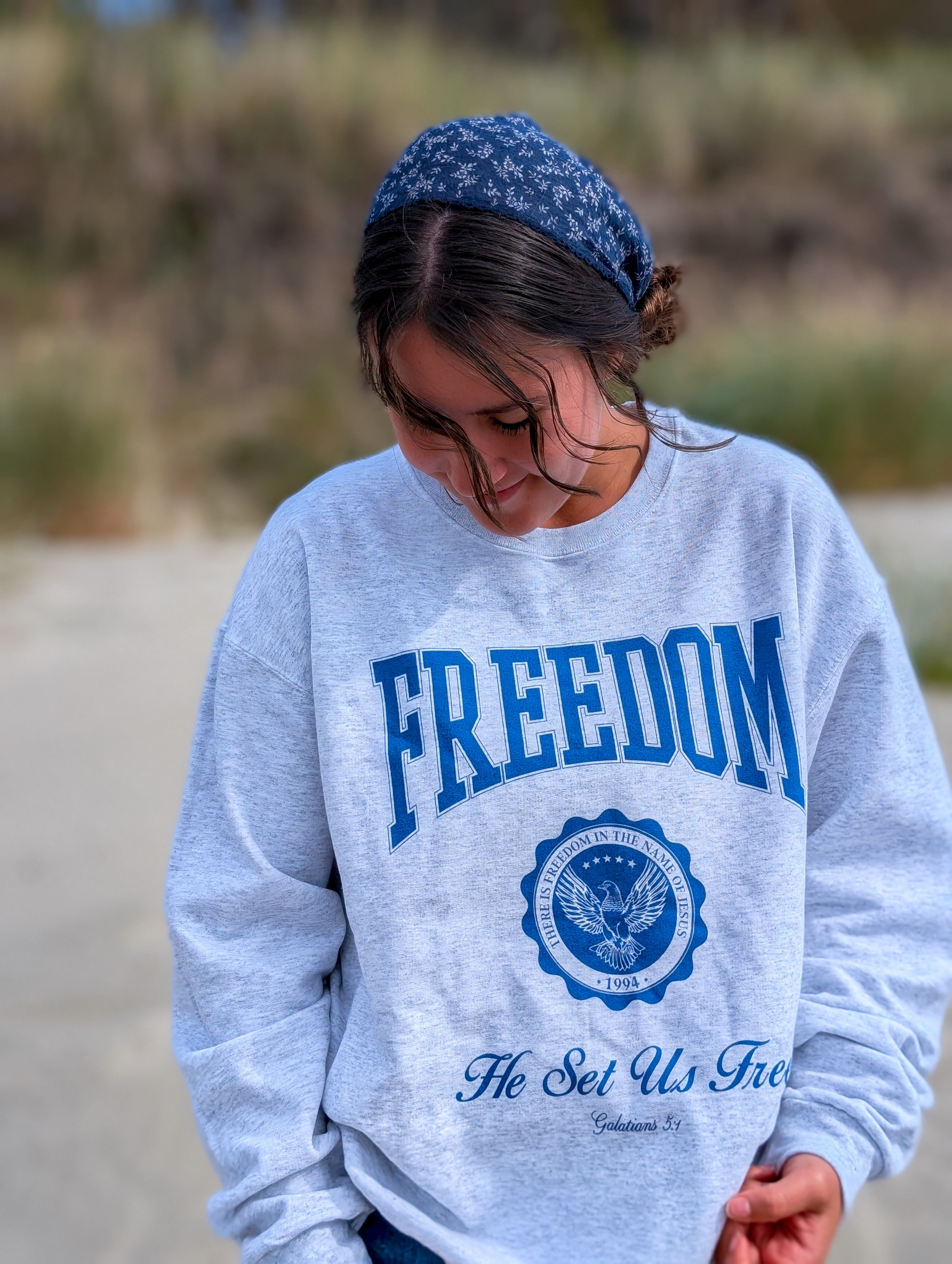 Freedom Pullover in Soft Grey