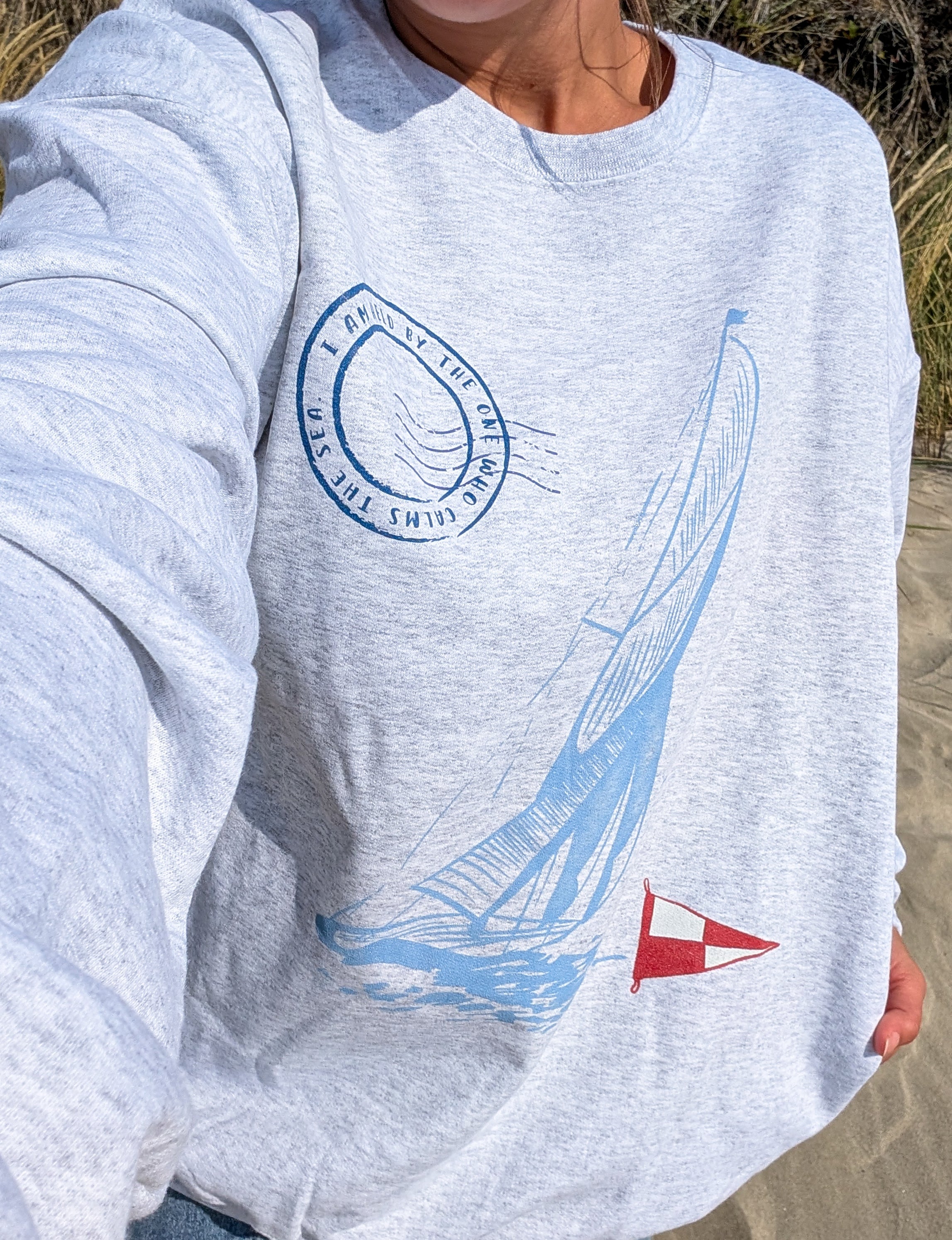 I am Held Pullover in Soft Gry