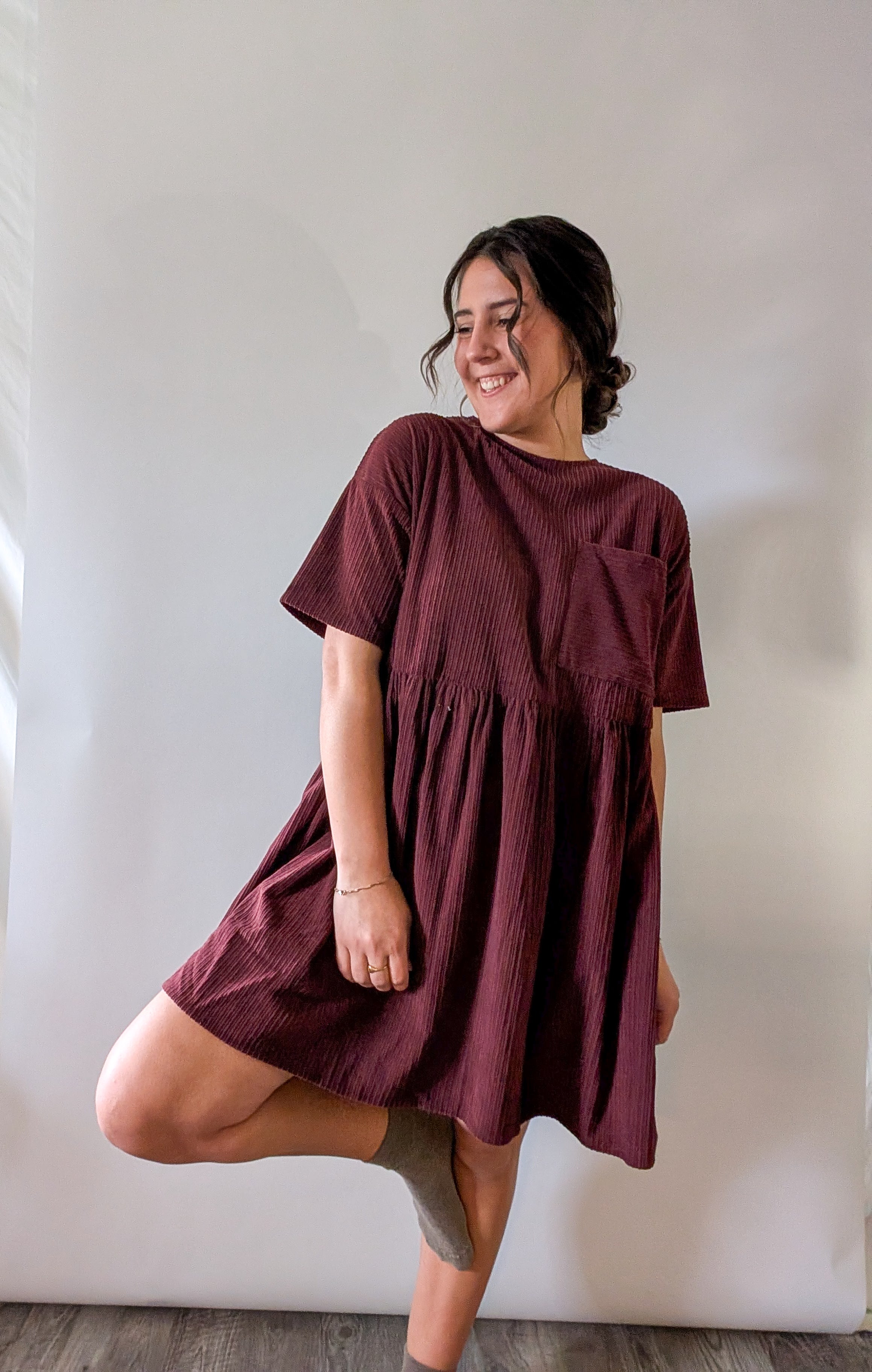 'Wyatt' Cordery Midi Dress in Burgundy