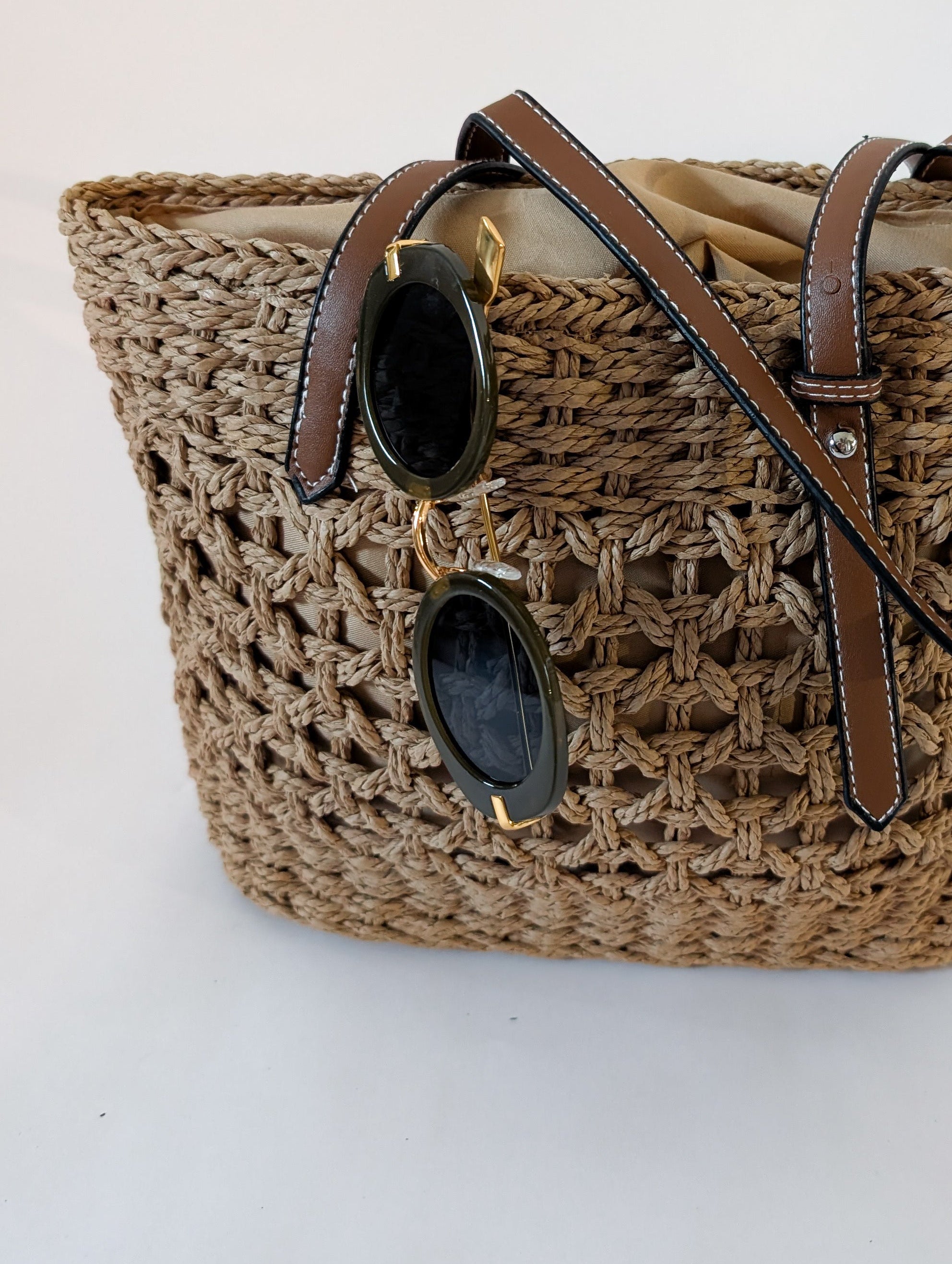 Small Oval Sunglasses in Olive