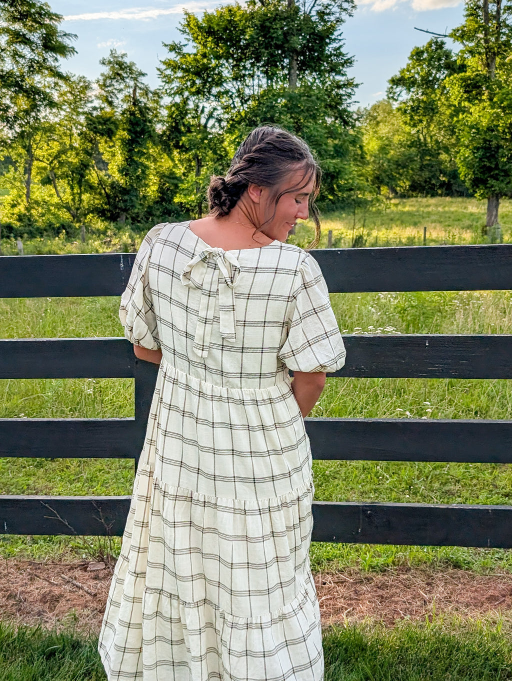 'Maylah' Gingham Midi Dress in Cream