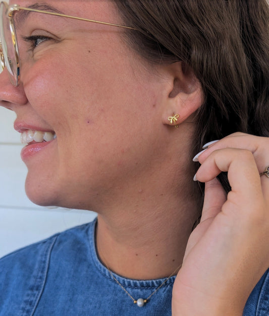 Small Bow Earrings in Gold